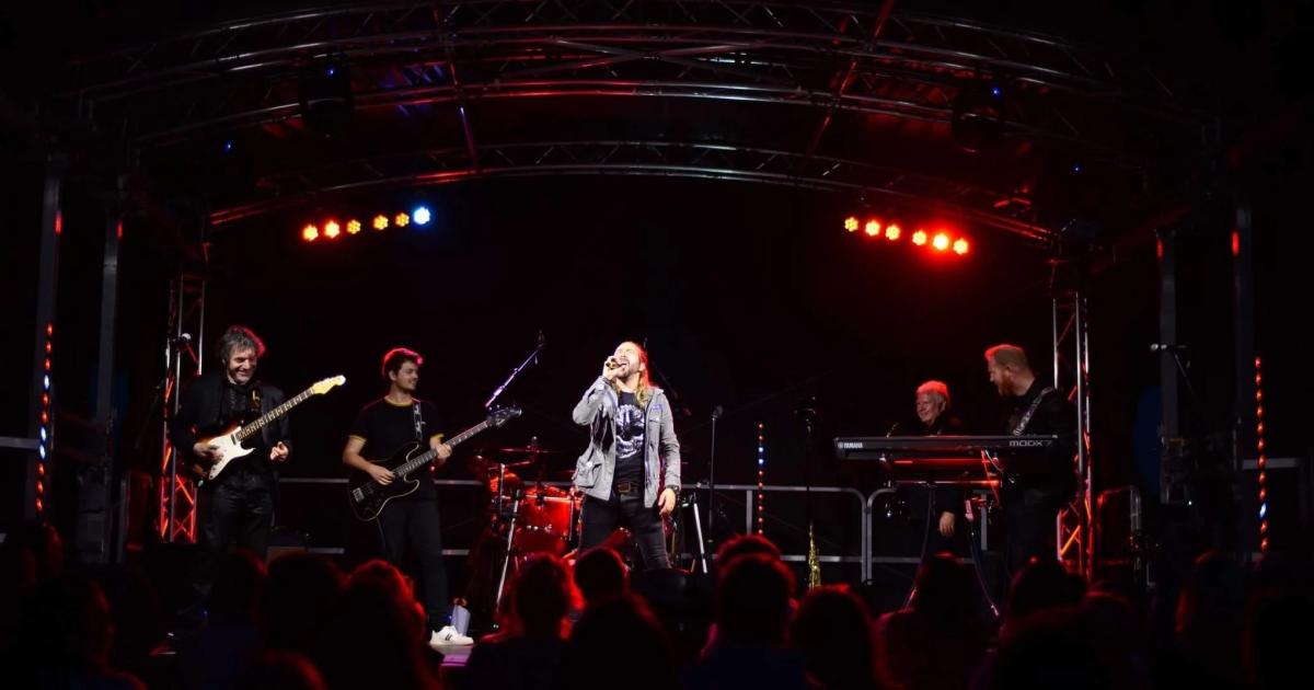 Reckless performing live in the source-backed Artist Growth preview