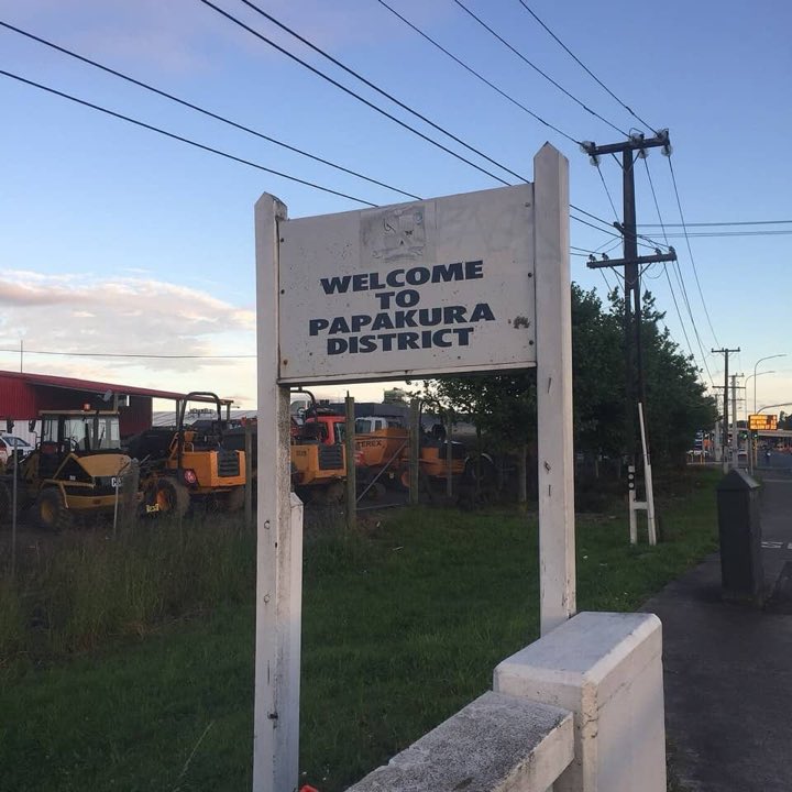 Premium visual connected to the Papakura City Brass Band pre-page