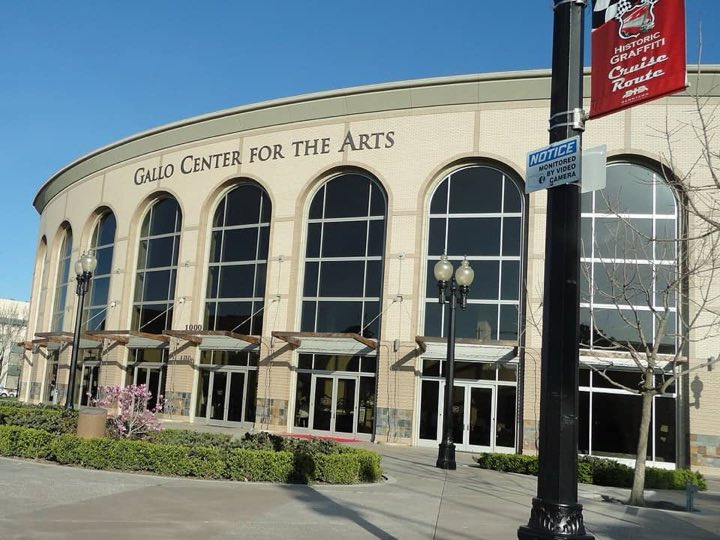 Premium visual connected to the Dazzles Underground pre-page