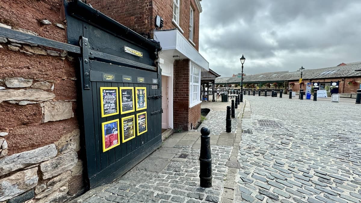 Entrance to Move music venue on Exeter Quay
